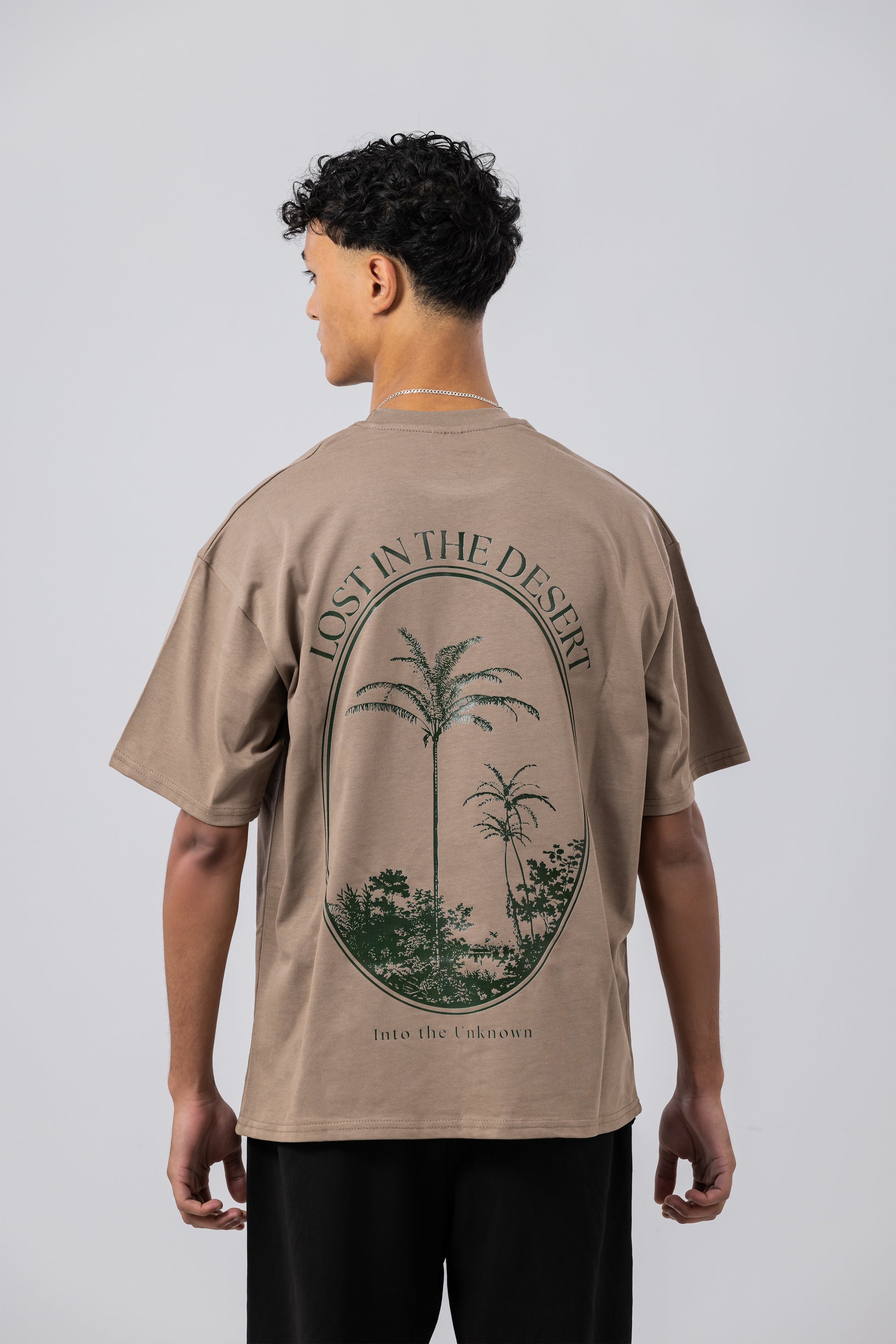 Lost in the desert - Beige oversized t-shirt